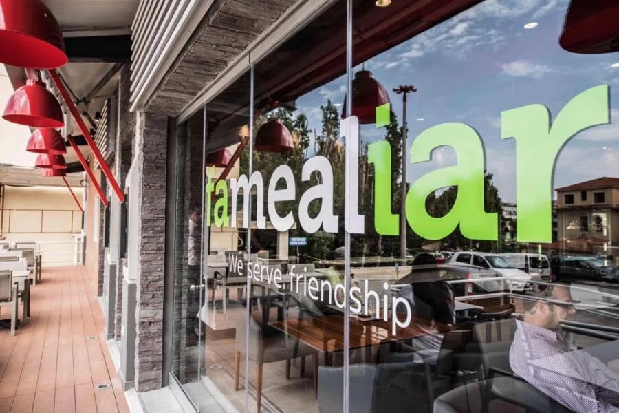 Famealiar cafe